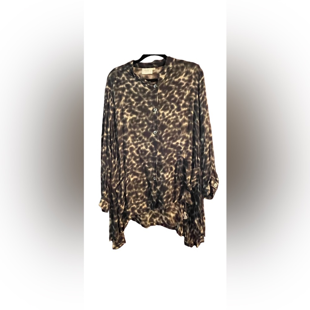 Inae Watercolor Gray Cream Leopard Print 2 Pockets Button Down Blouse XL